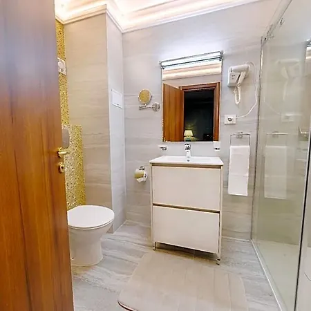 Phoenicia Comfort Hotel 4*