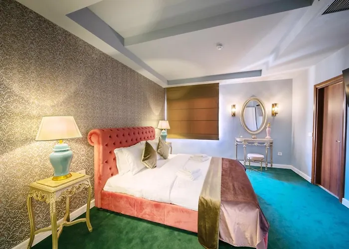 酒店 Phoenicia Comfort 4*