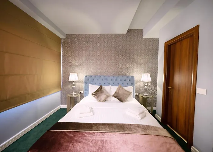 酒店 Phoenicia Comfort 4*