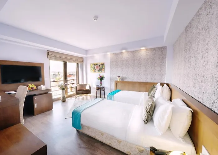 Phoenicia Comfort 4*