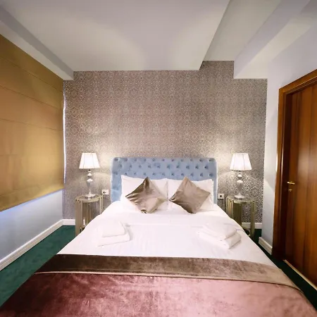 Phoenicia Comfort מלון